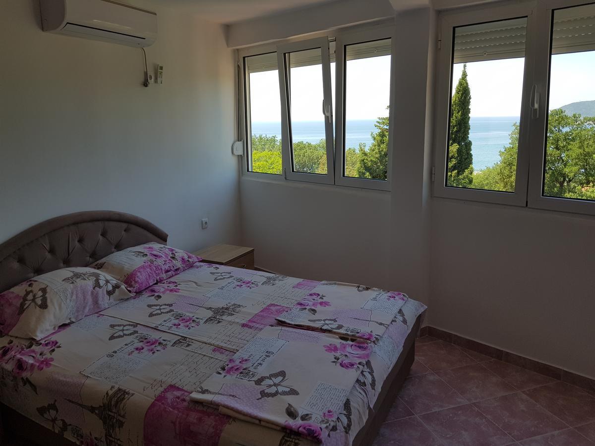 Guest House Dragomir Sutomore Exterior photo