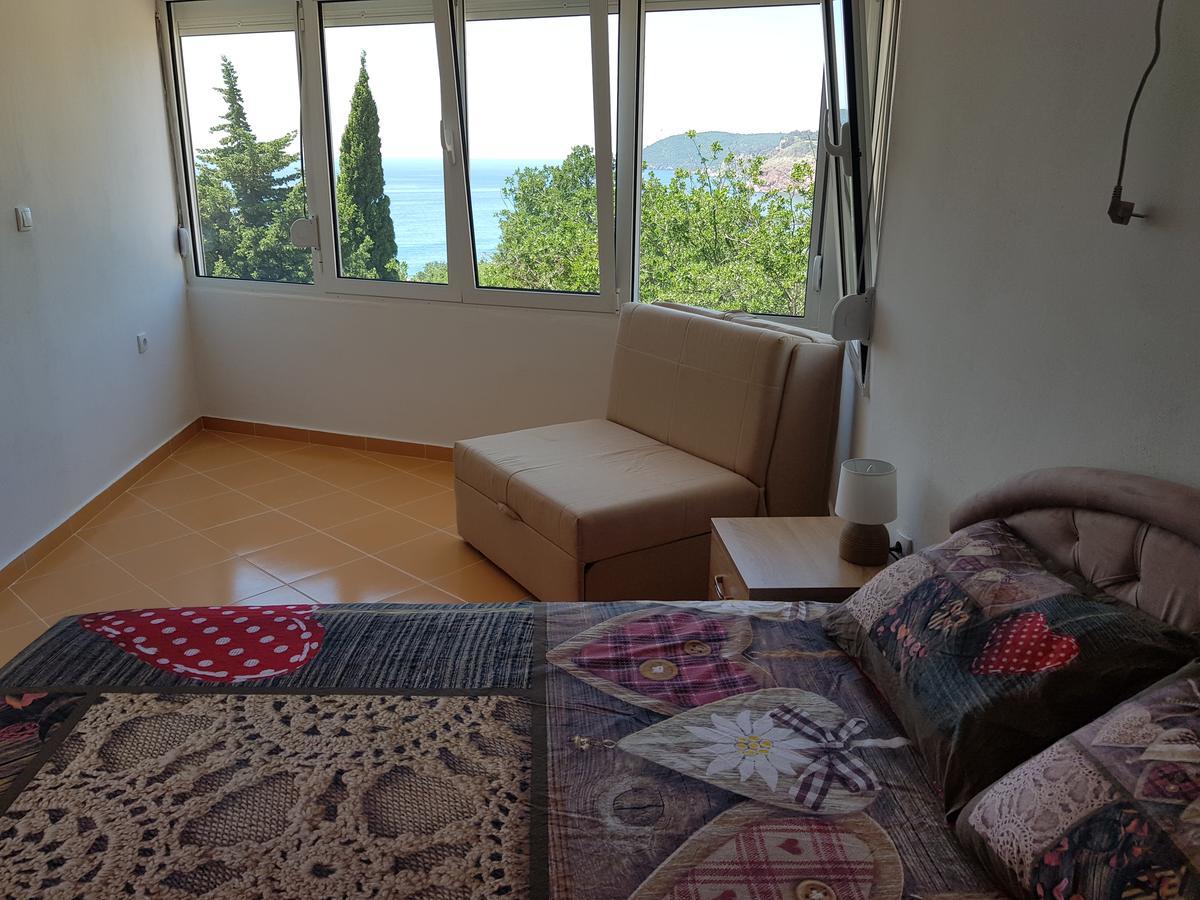 Guest House Dragomir Sutomore Exterior photo