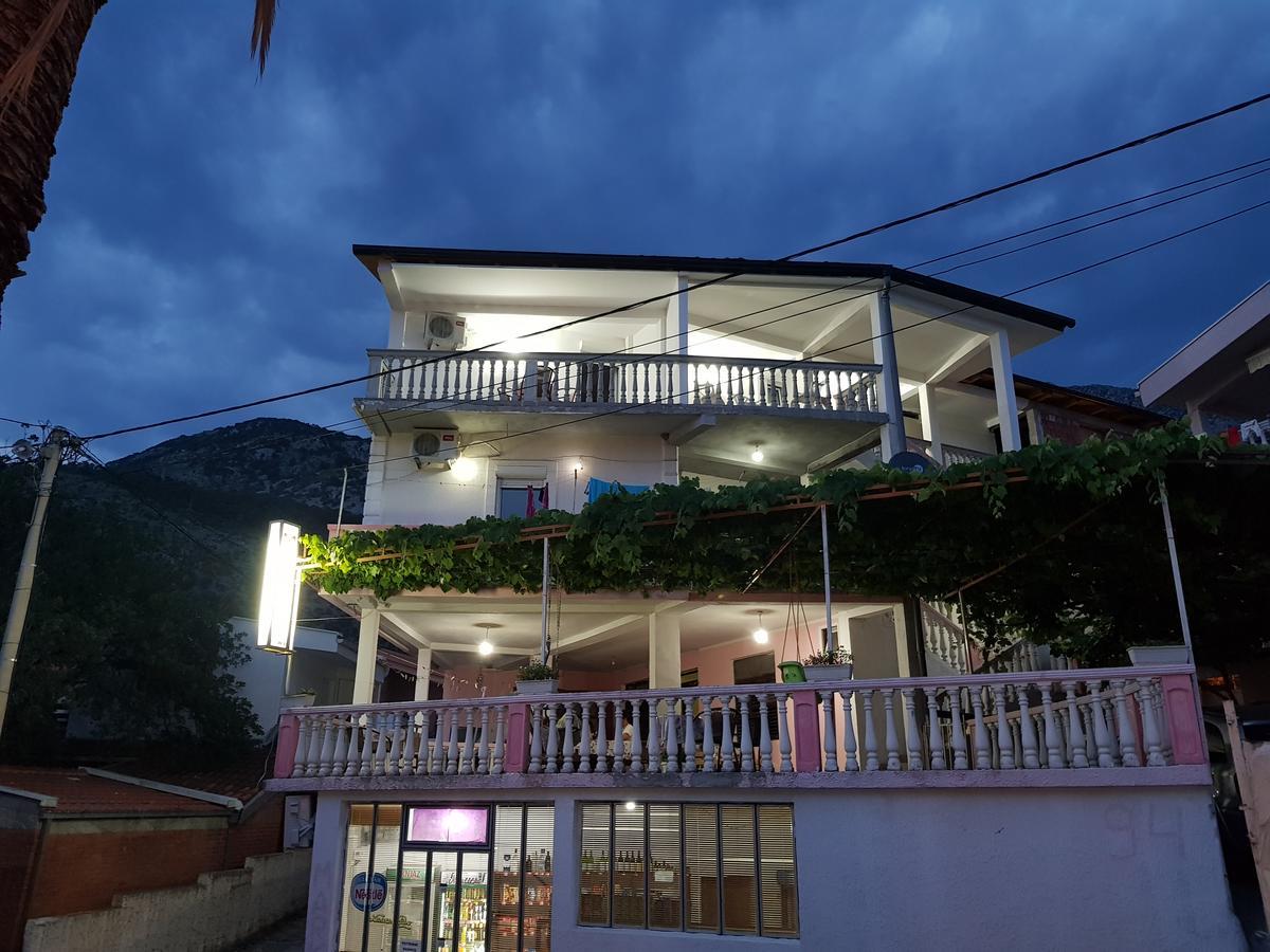 Guest House Dragomir Sutomore Exterior photo